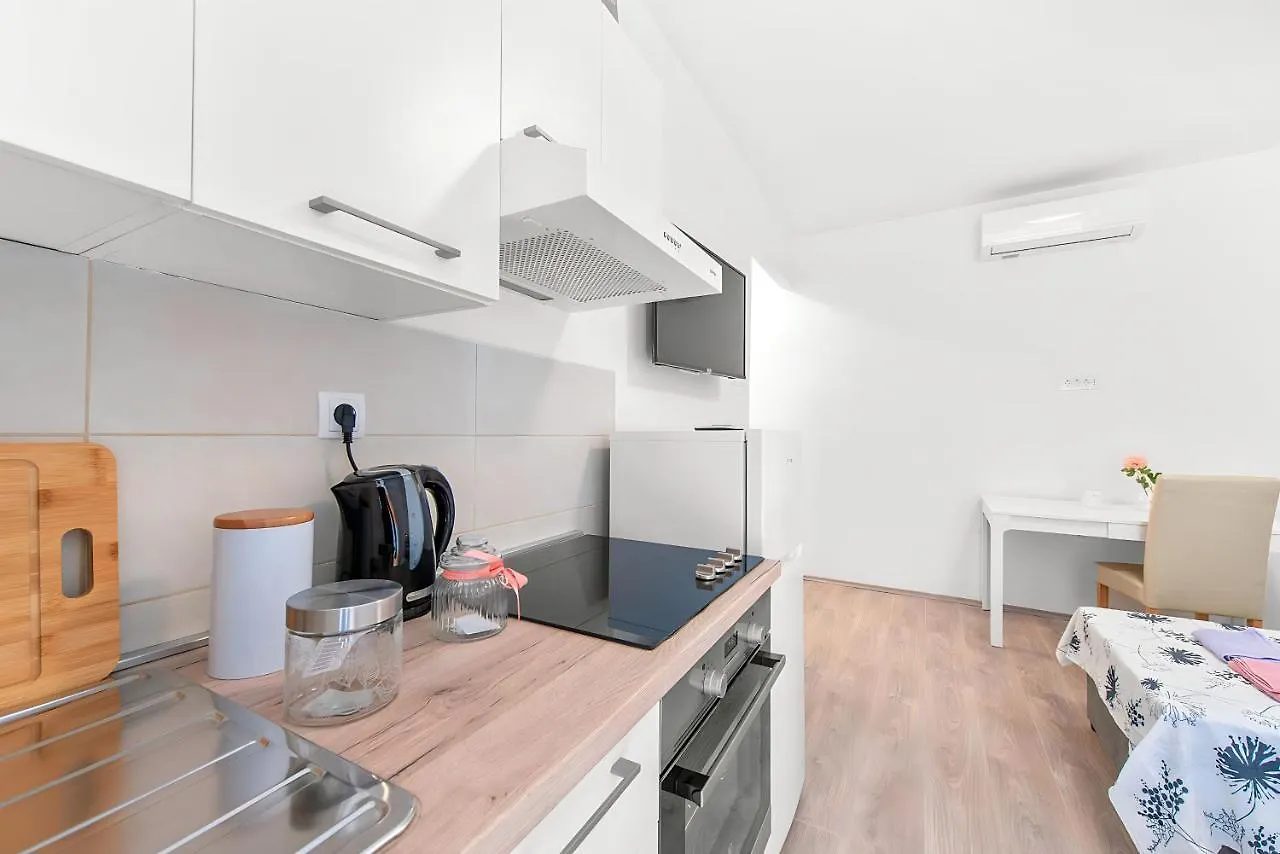 Pomerio Apartments Rijeka Hırvatistan