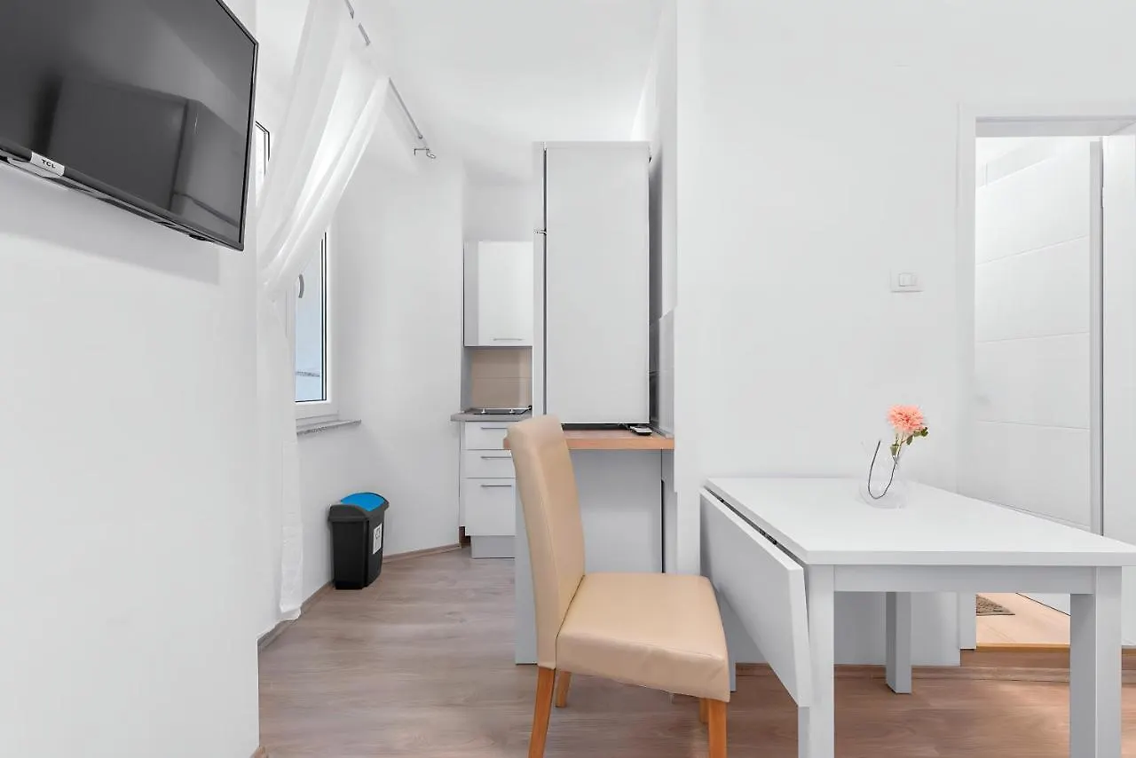 Pomerio Apartments Rijeka 0*,  Hırvatistan